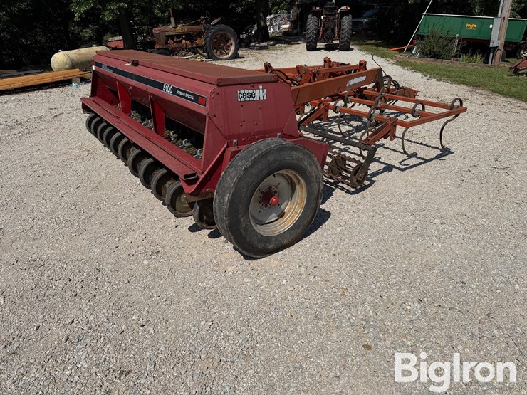 case-ih-5100-image-5