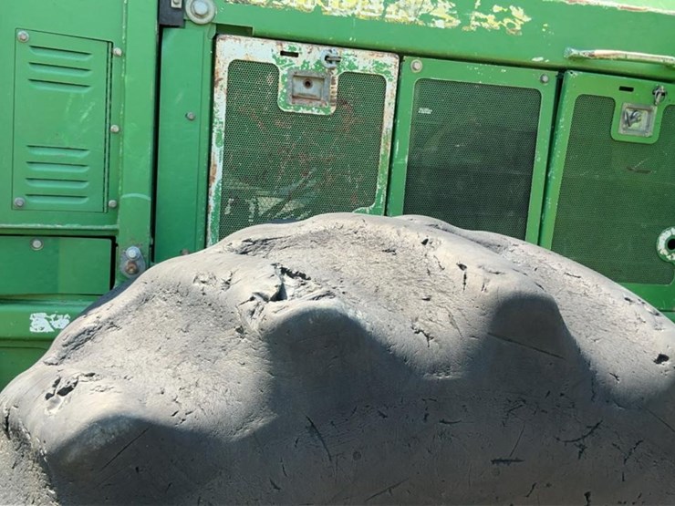 2013-deere-843k-image-61