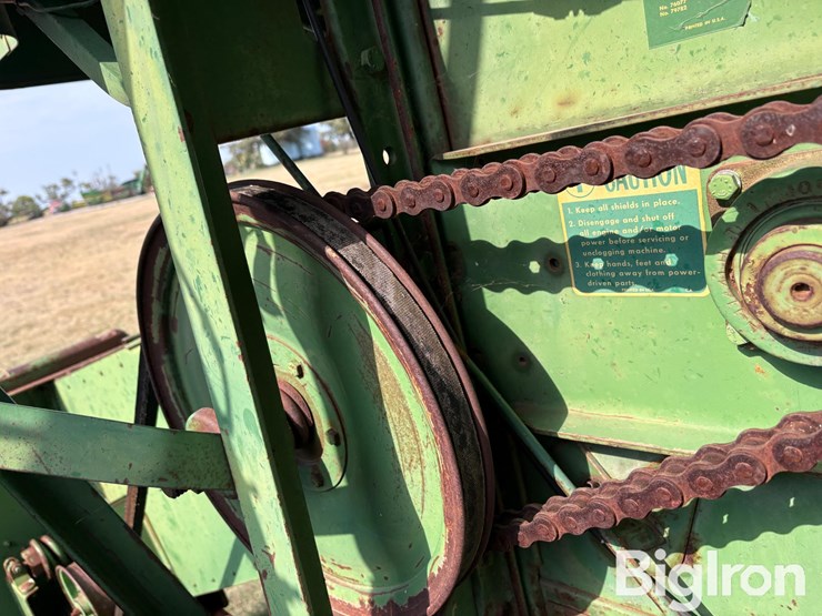 1969-john-deere-95-image-16