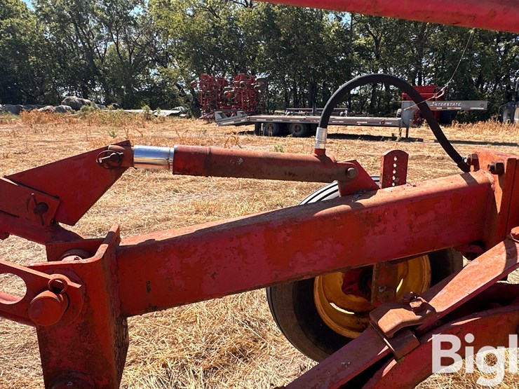 massey-ferguson-880-image-9