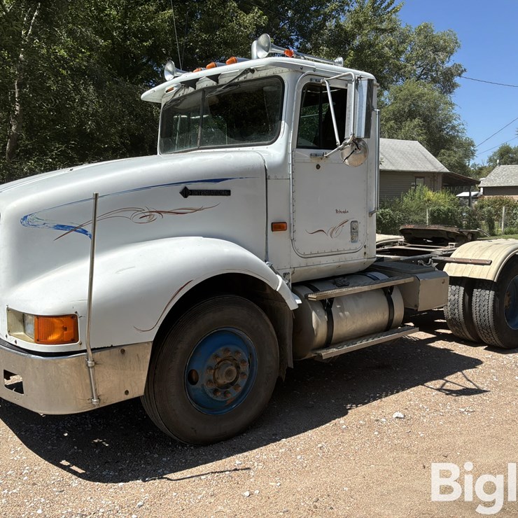 1992 INTERNATIONAL 9400