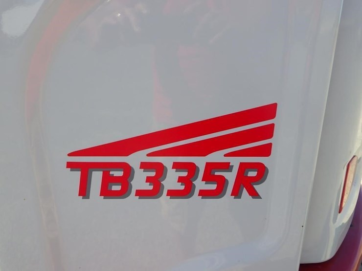 takeuchi-tb335r-image-17