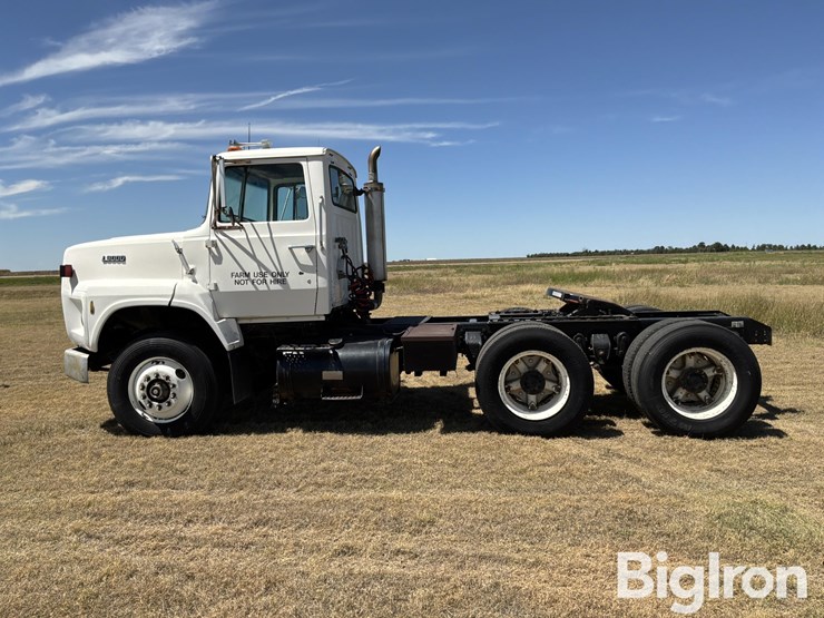 1987-ford-l9000-image-8