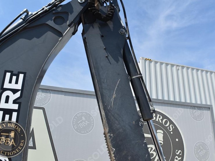 2015-deere-410k-image-29