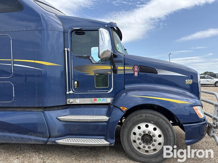2011-kenworth-t600-image-20