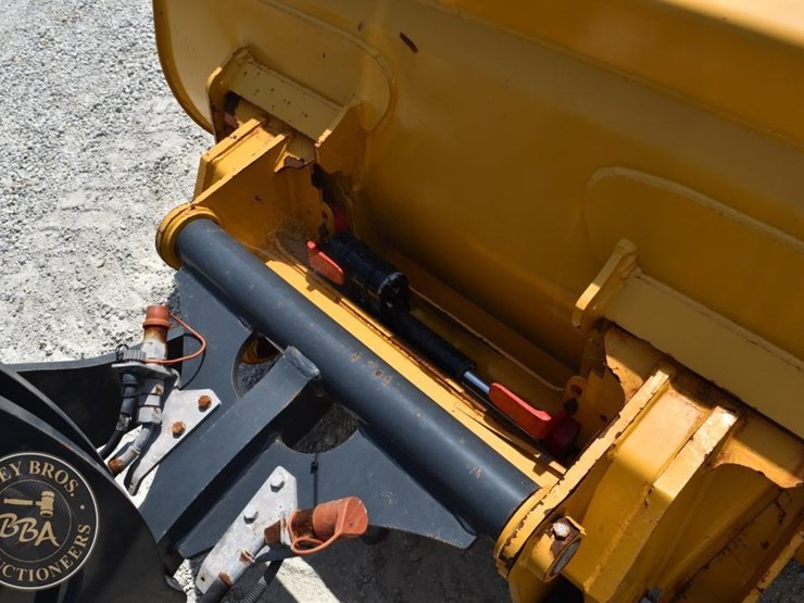 2024-deere-204-g-tier-image-21