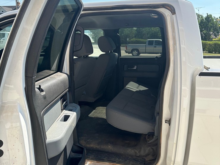 2012-ford-f150-xlt-image-8