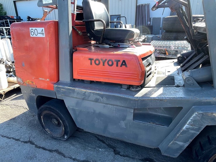 #1626-•-toyota-10,000lb-lift-capacity-forklift-(o3)-image-21