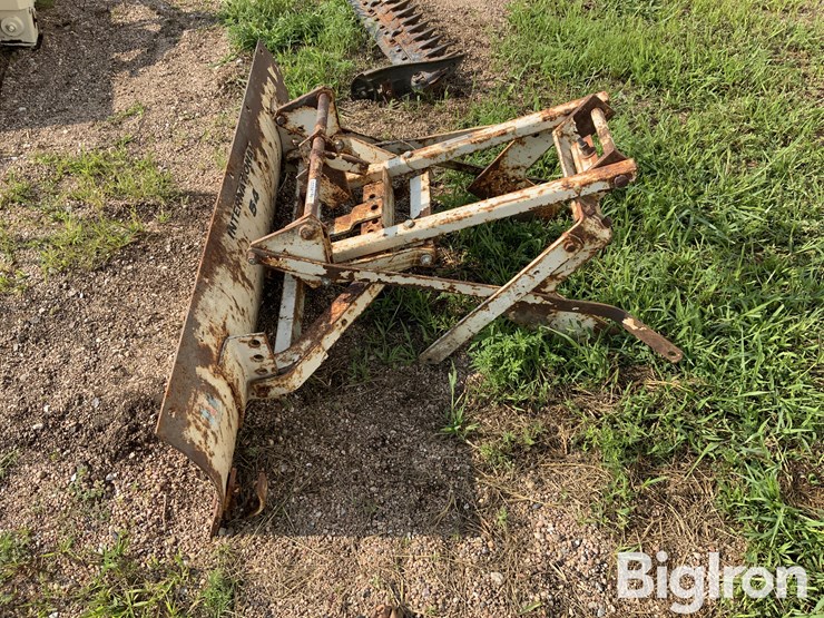 international-cub-154-lo-boy-image-8