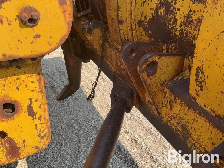 1947-caterpillar-d8-image-12