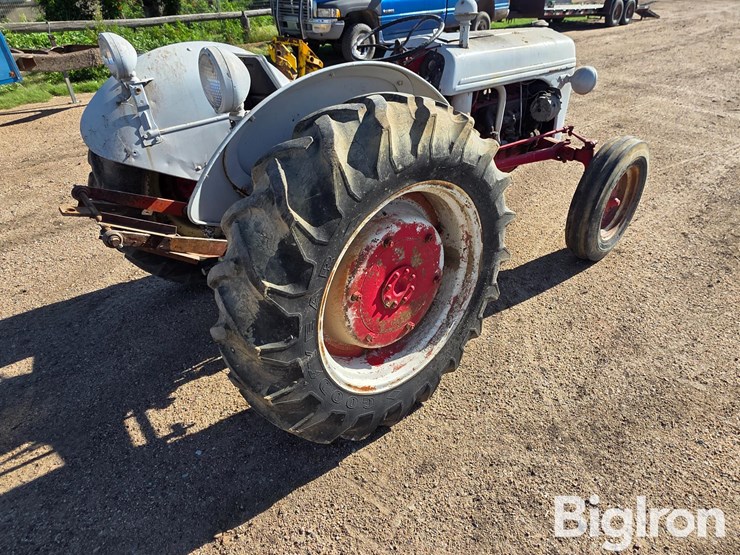 ford-8n-image-5