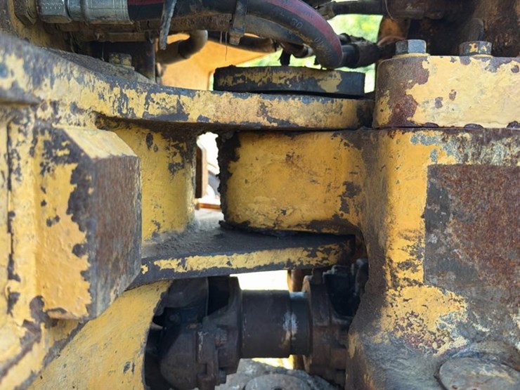 1988-caterpillar-518-image-23