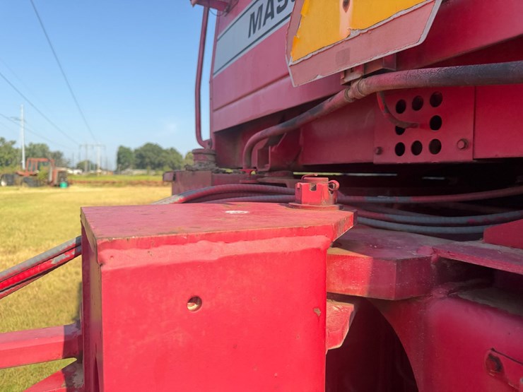1983-massey-ferguson-4880-image-50