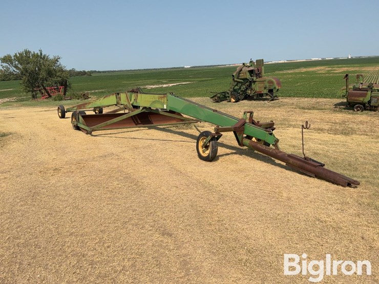 john-deere-12-image-3
