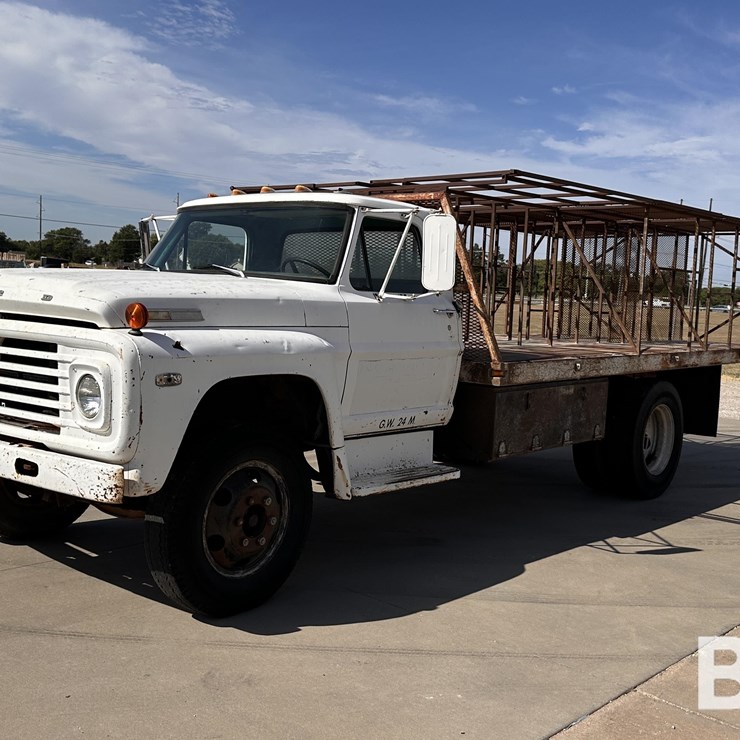 1968 FORD 600