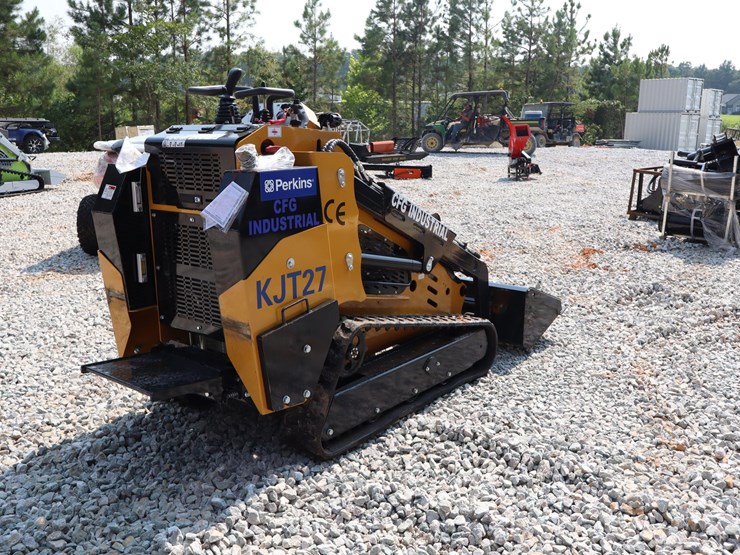 #1078-•-skid-steer-loader-kjt27-image-5