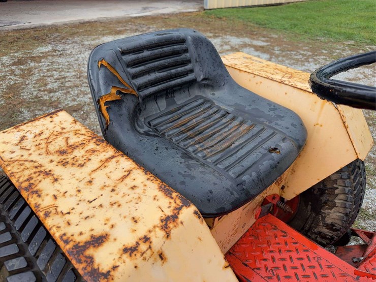 case-446-garden-tractor-image-12