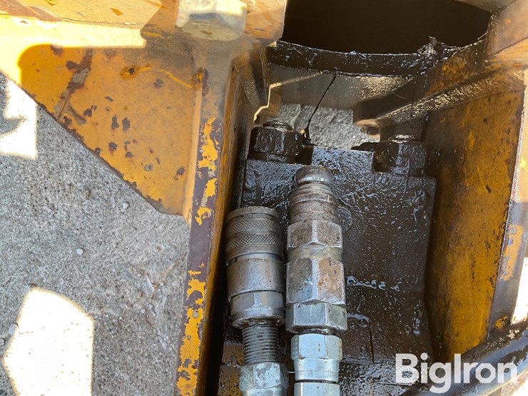 u-b-hydraulic-hammer-image-9