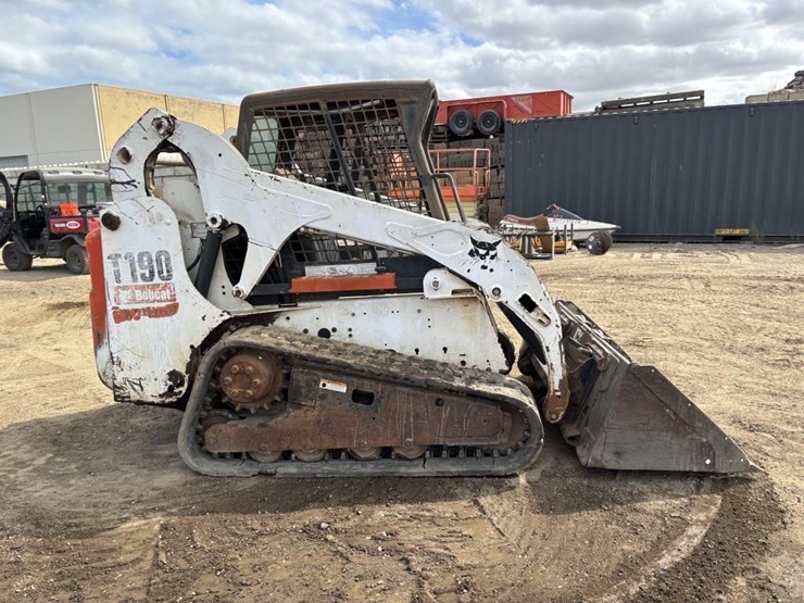 2007-bobcat-t190-image-7