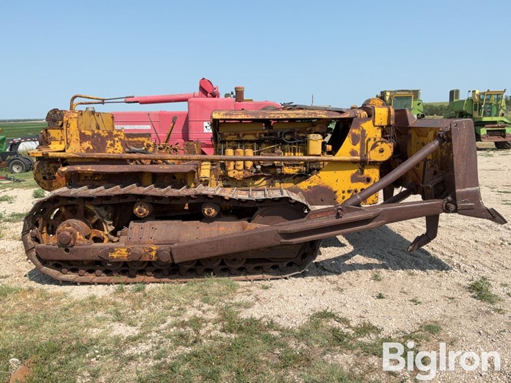 1947-caterpillar-d8-image-4