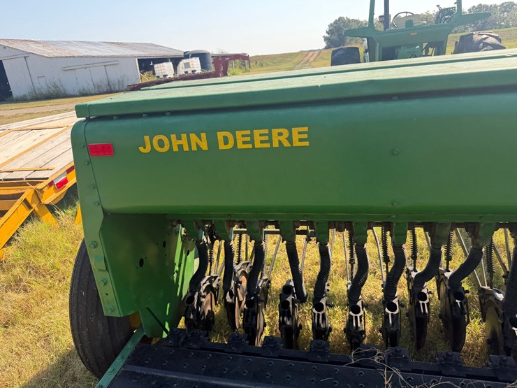 john-deere-8000-image-16