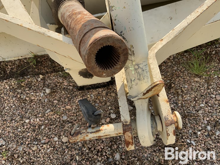 international-cub-154-lo-boy-image-9