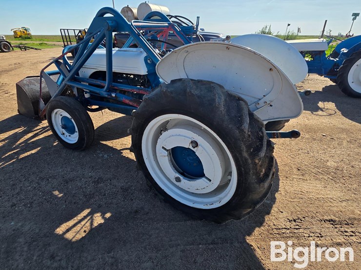 ford-8n-image-8