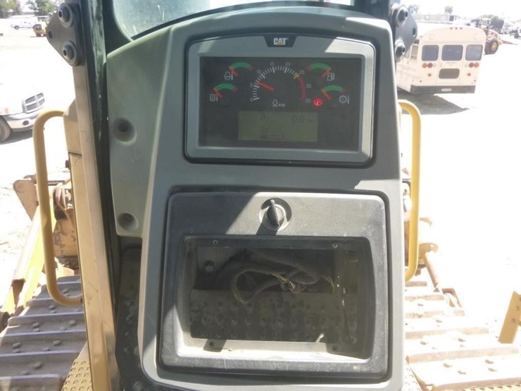 2012-caterpillar-d8t-image-10