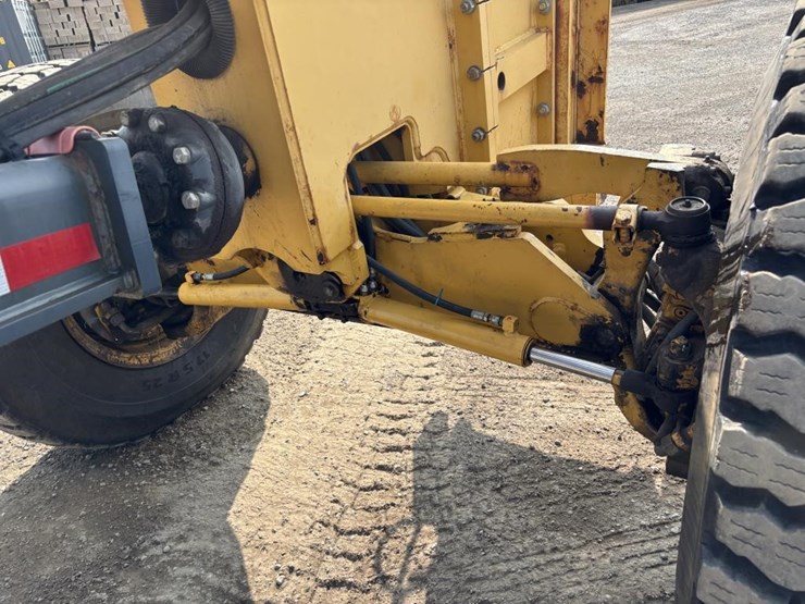 2009-deere-772g-image-20
