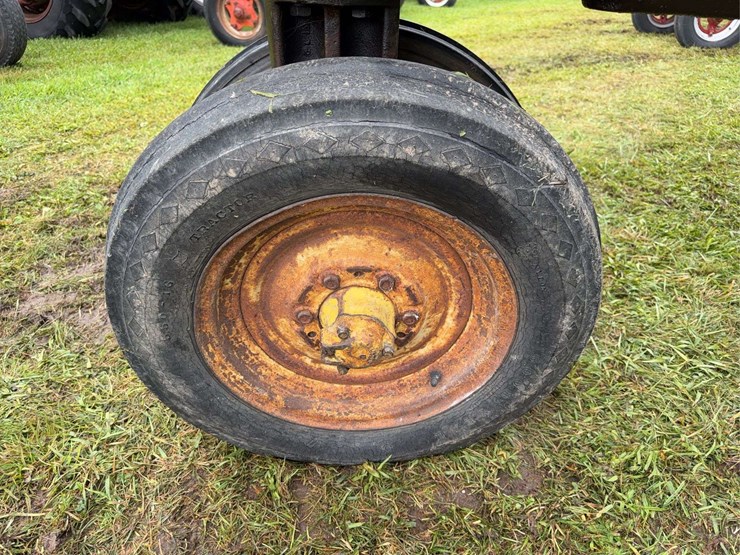 john-deere-50-image-13