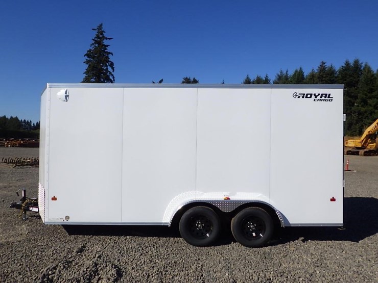 2027-royal-lcht35-7.518v-86-t/a-enclosed-trailer-image-2