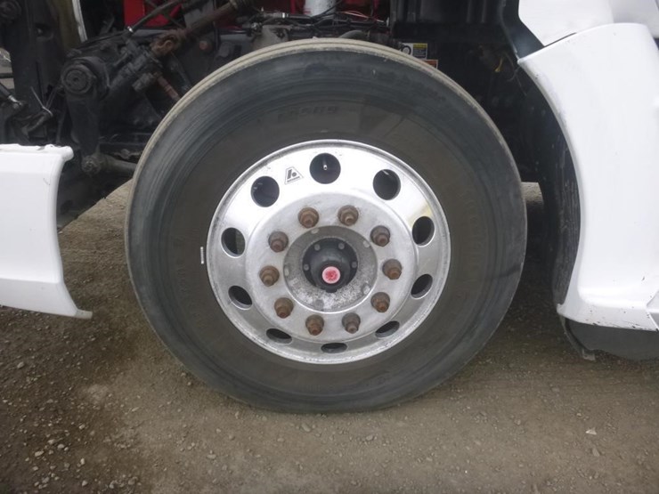 2020-kenworth-t680-image-24