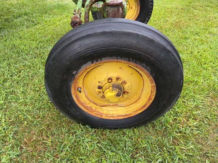 john-deere-720-image-19