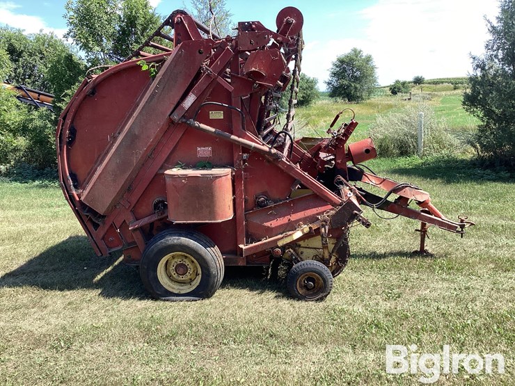 new-holland-850-image-4