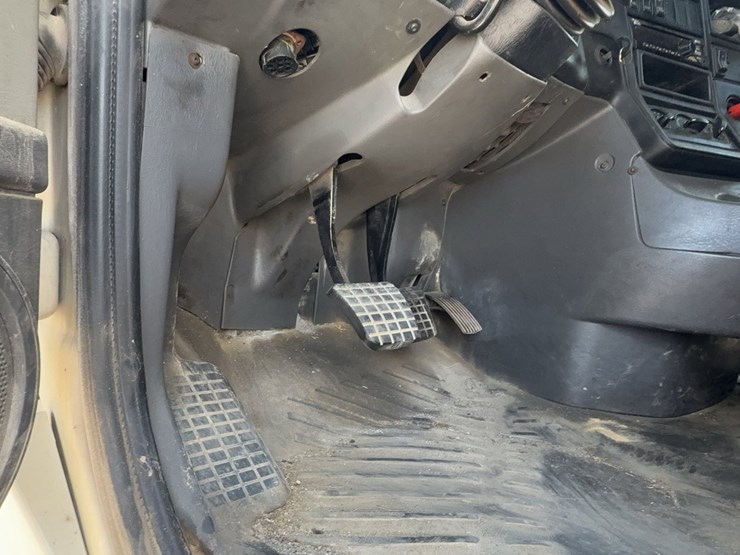 2015-international-prostar-image-60