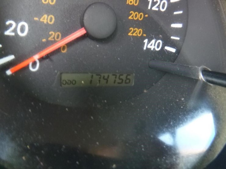 2001-toyota-rav4-image-14
