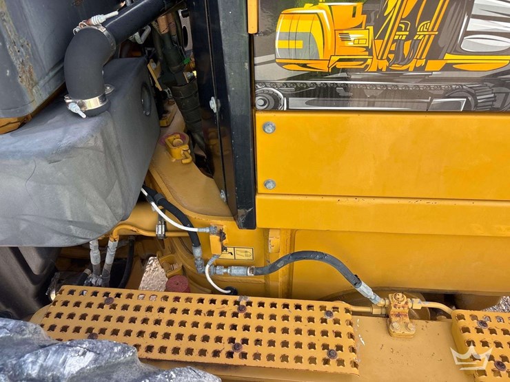caterpillar-c6.6-image-23