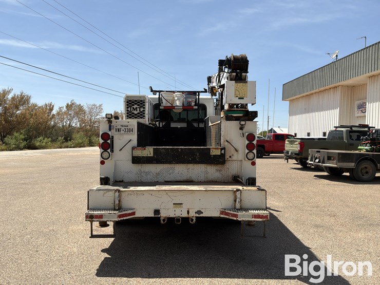 2008-peterbilt-335-image-6