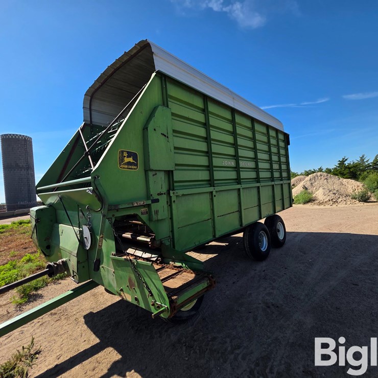 JOHN DEERE 716A