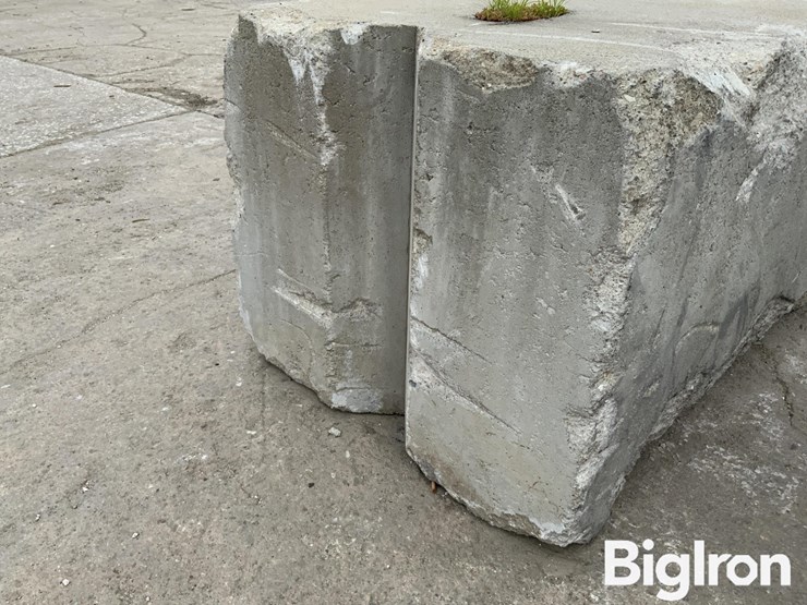 6'-x-3'-x-2.5'-interlocking-concrete-blocks-image-20