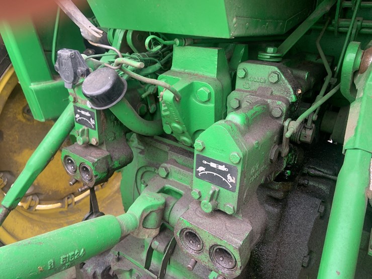 1977-john-deere-4230-image-17