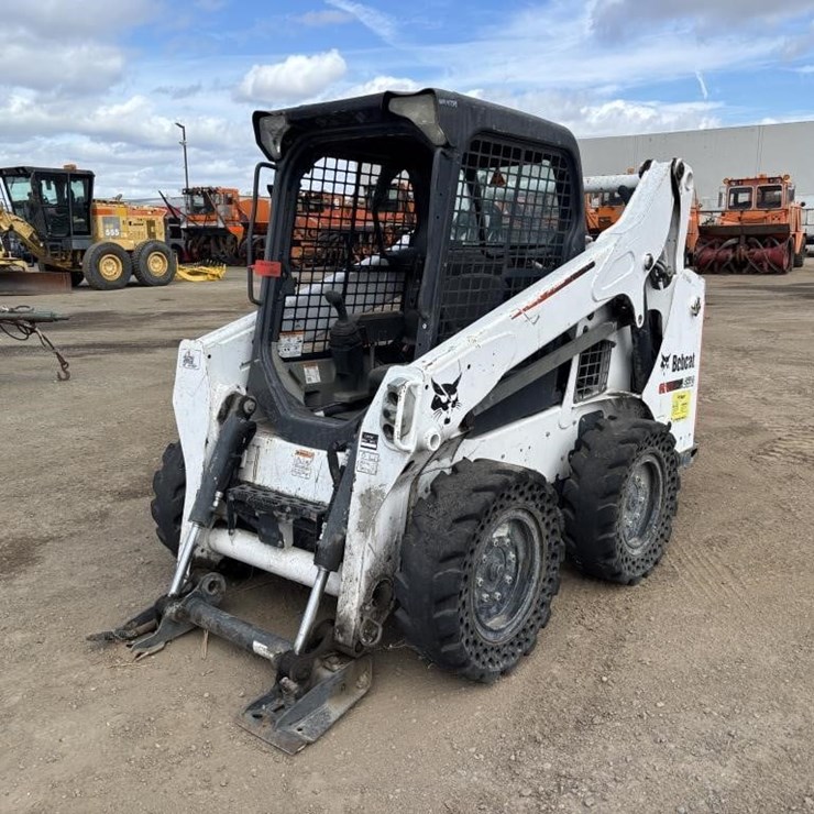 2016 BOBCAT S590