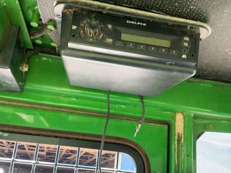 2013-deere-843k-image-27