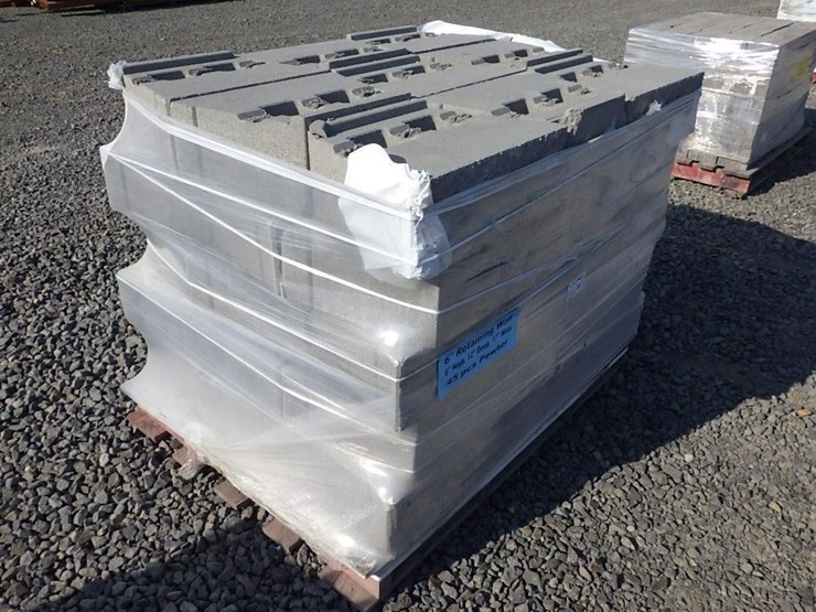 retaining-wall-6"-h-x-12"-d-x-17"-w-image-4