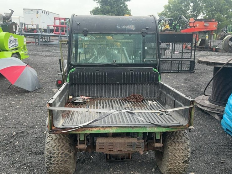 john-deere-gator-image-4