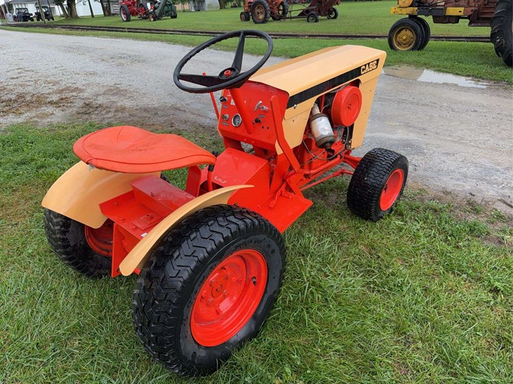 case-130-garden-tractor-image-4