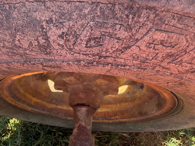 massey-ferguson-820-image-8