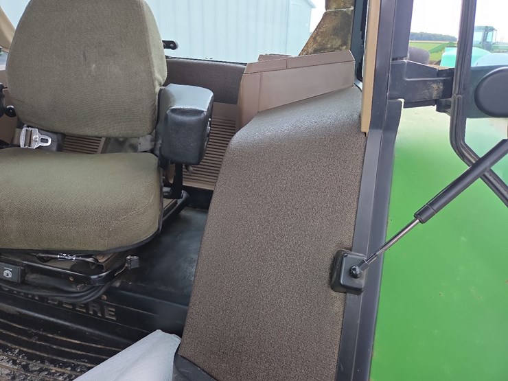 john-deere-7600-image-43