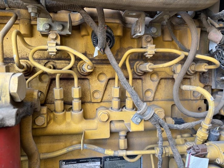 2009-deere-772g-image-86