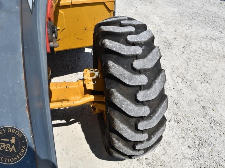 2015-deere-410k-image-24